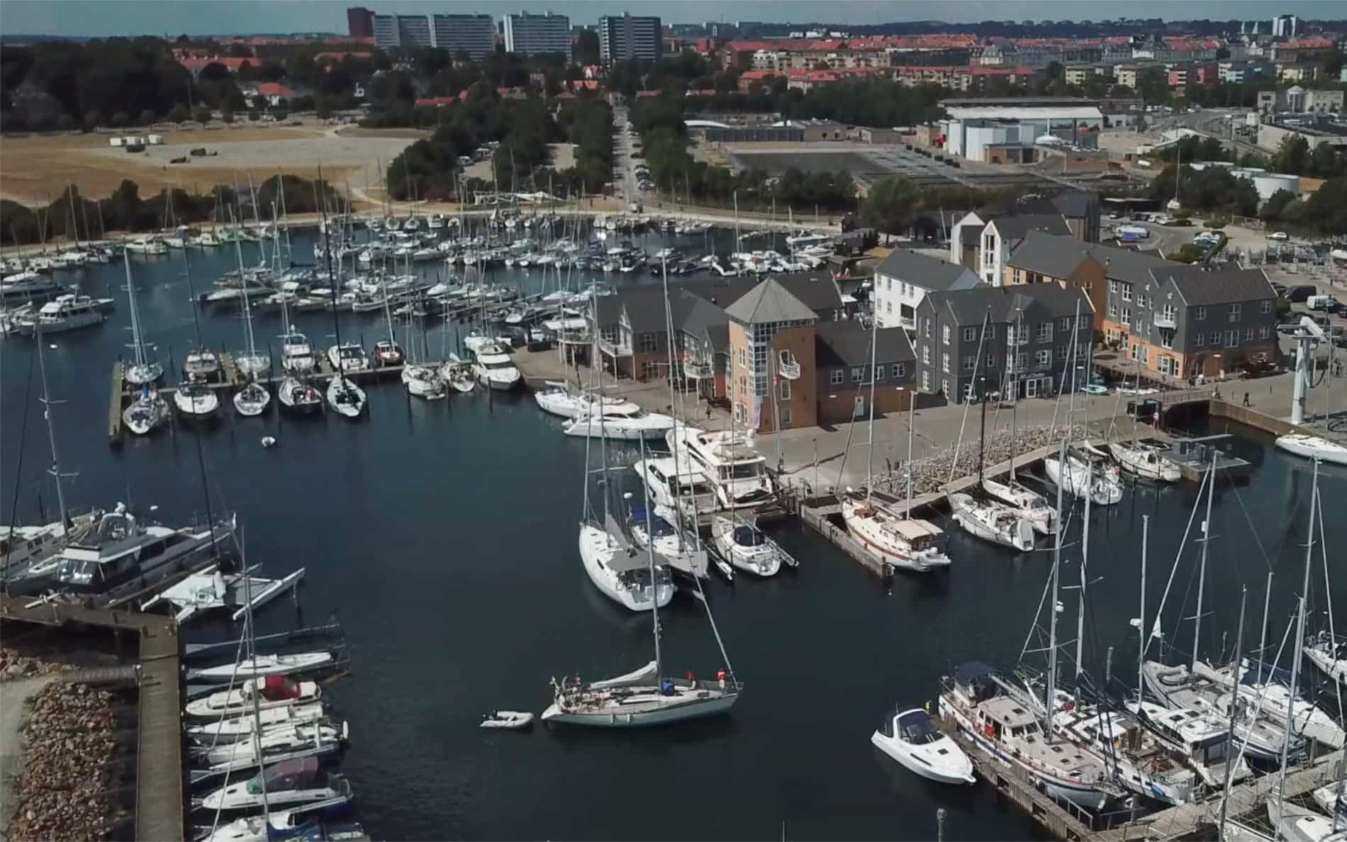 Marselisborg Lystbådehavn set fra luften